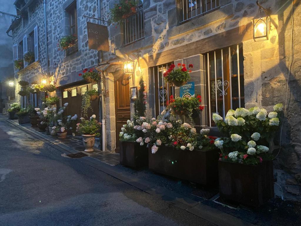 L'Escale De Camille Hotel Murat  Buitenkant foto