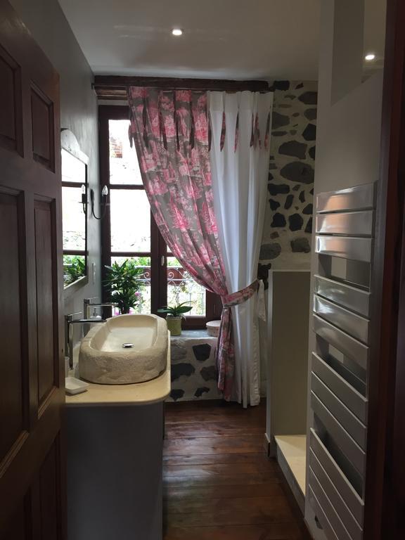 L'Escale De Camille Hotel Murat  Buitenkant foto