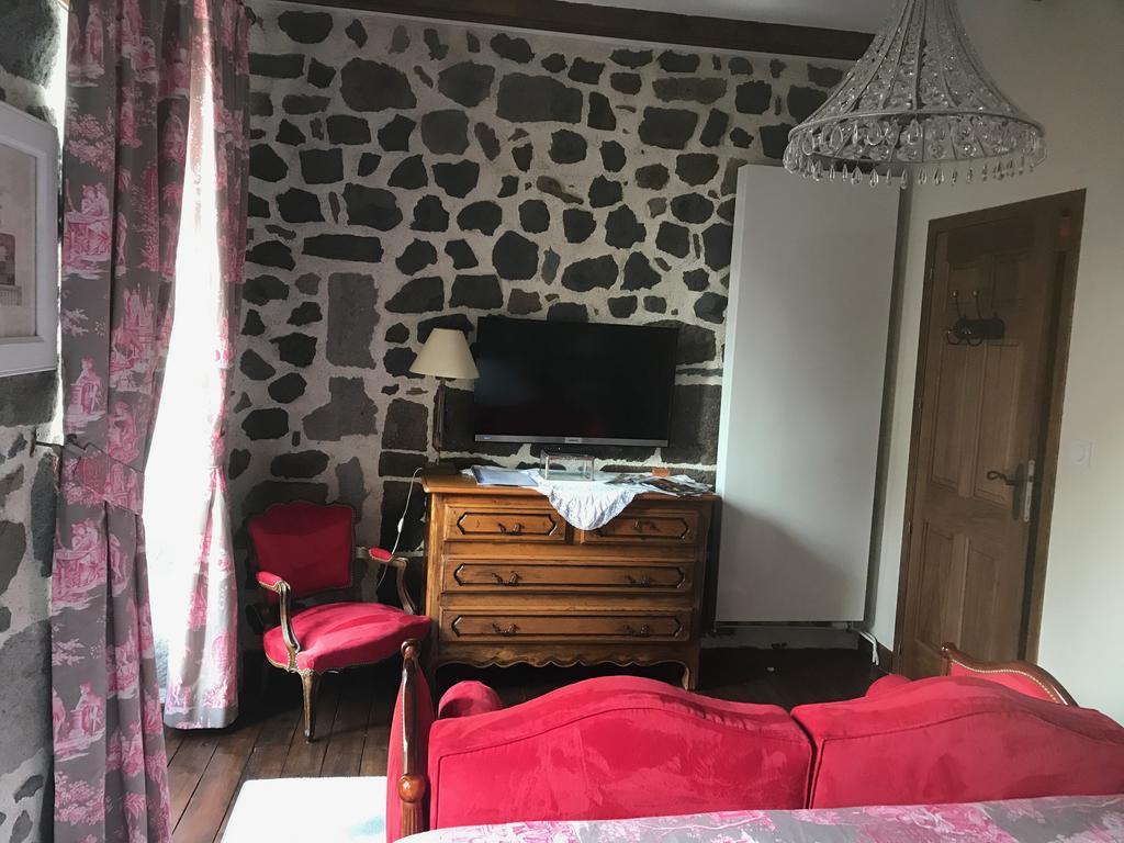 L'Escale De Camille Hotel Murat  Buitenkant foto